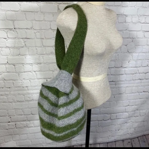 💚Boho Bucket Bag💚 - Picture 4 of 7